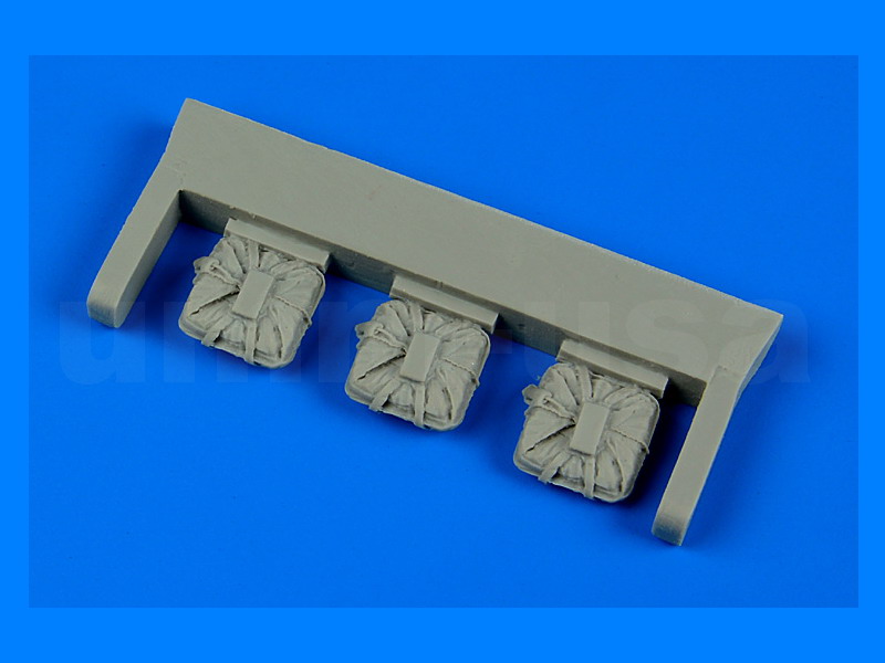 AB480113 Luftwaffe Parachutes WWII 1/48